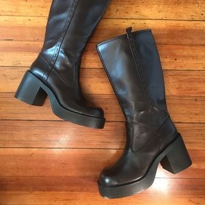 Vintage Chunky Platform Candies Brown Faux Leather Boots